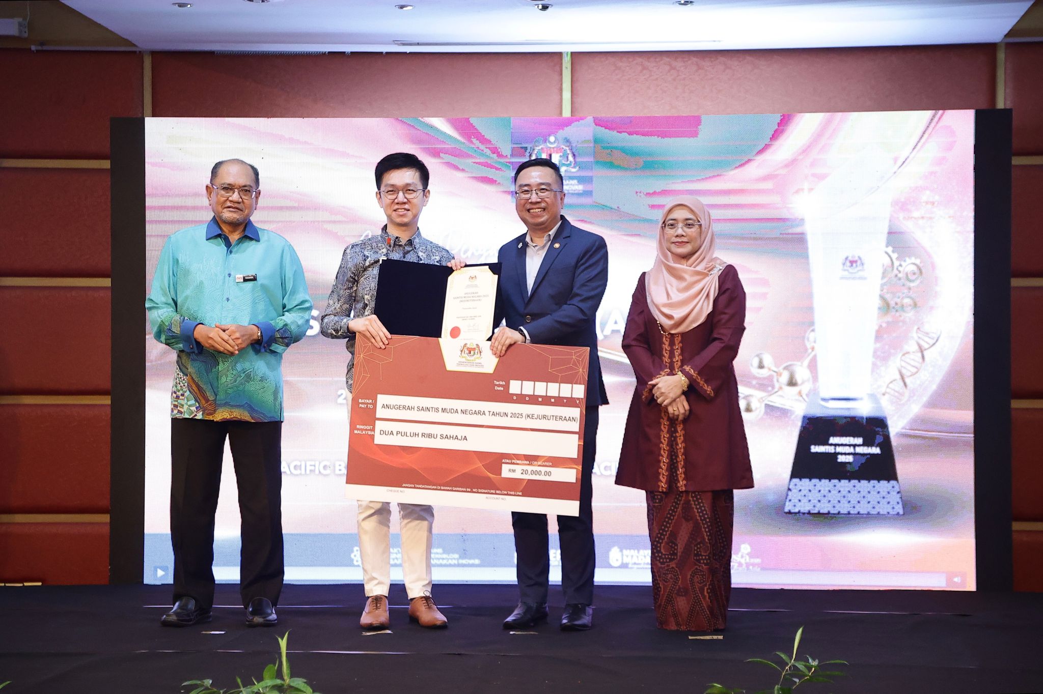 e81299244a1bbcb95f16e99ad2d0da6d