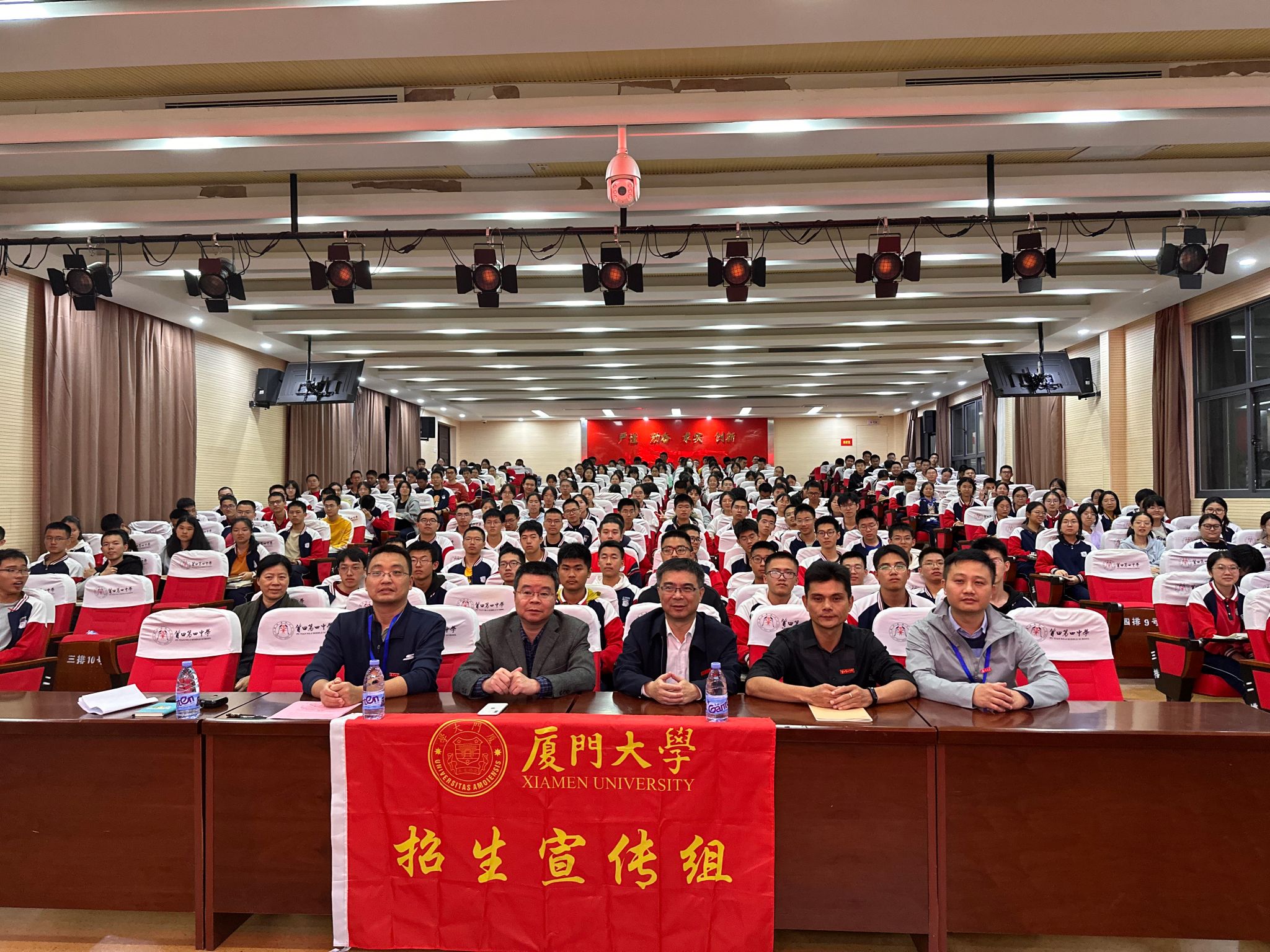 图片四.jpg
