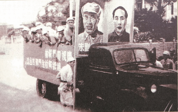 中国人民解放军参加入城仪式.png