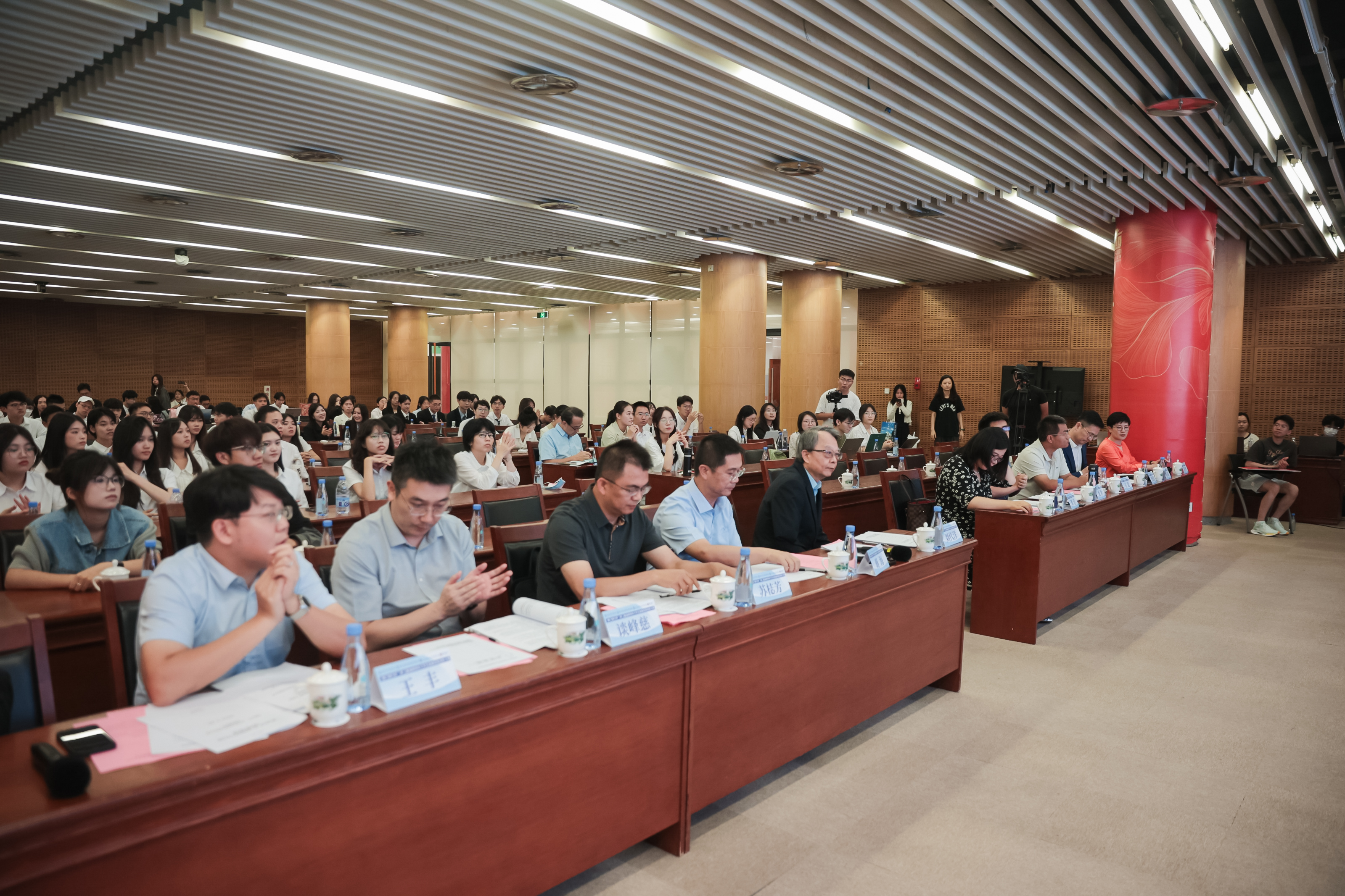 评委全景图.jpg