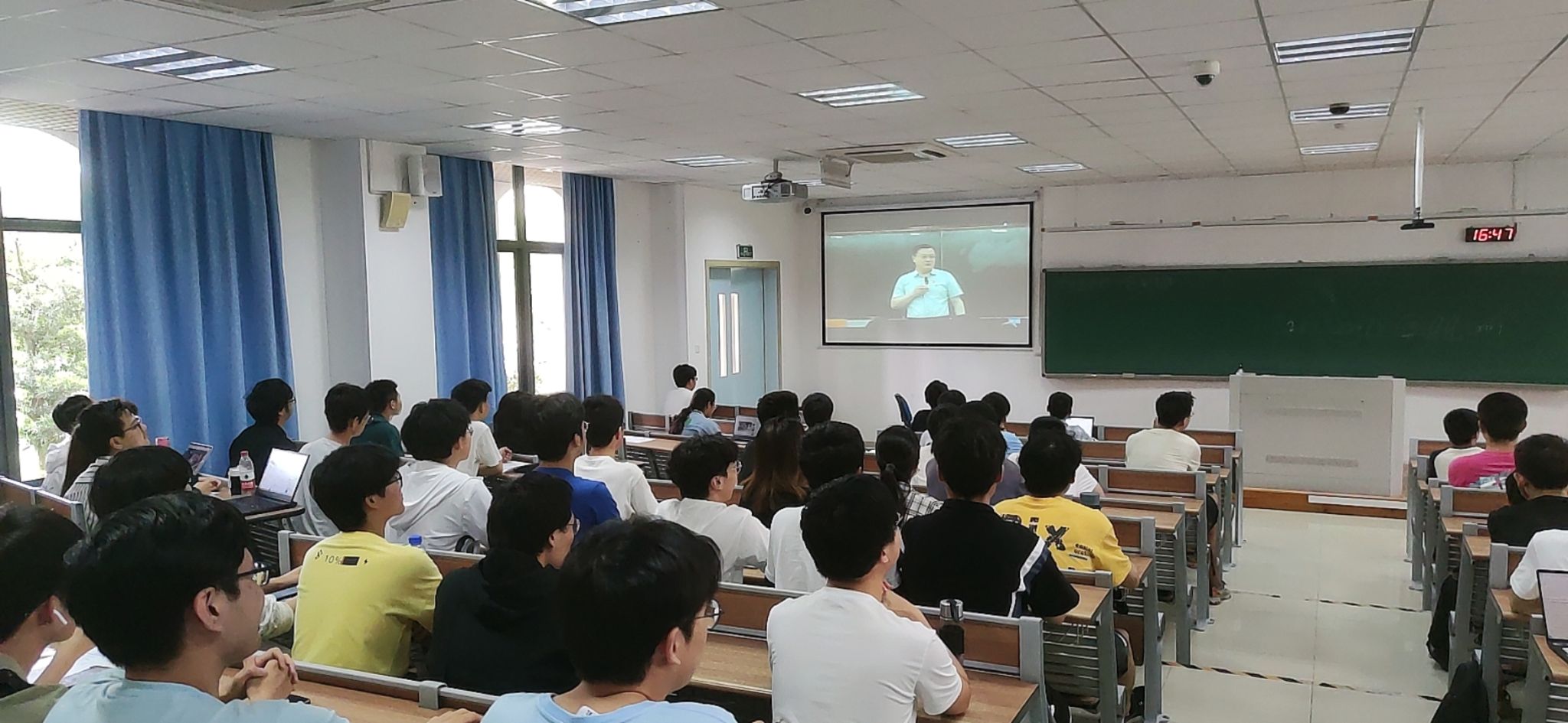 微信图片_20220602180017.jpg