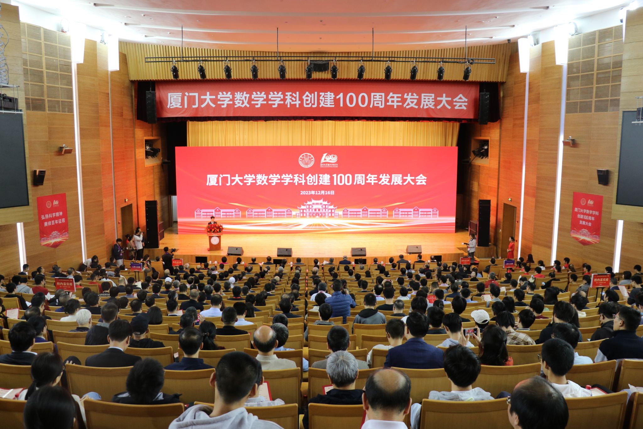 1pg娱乐电子游戏场.jpg