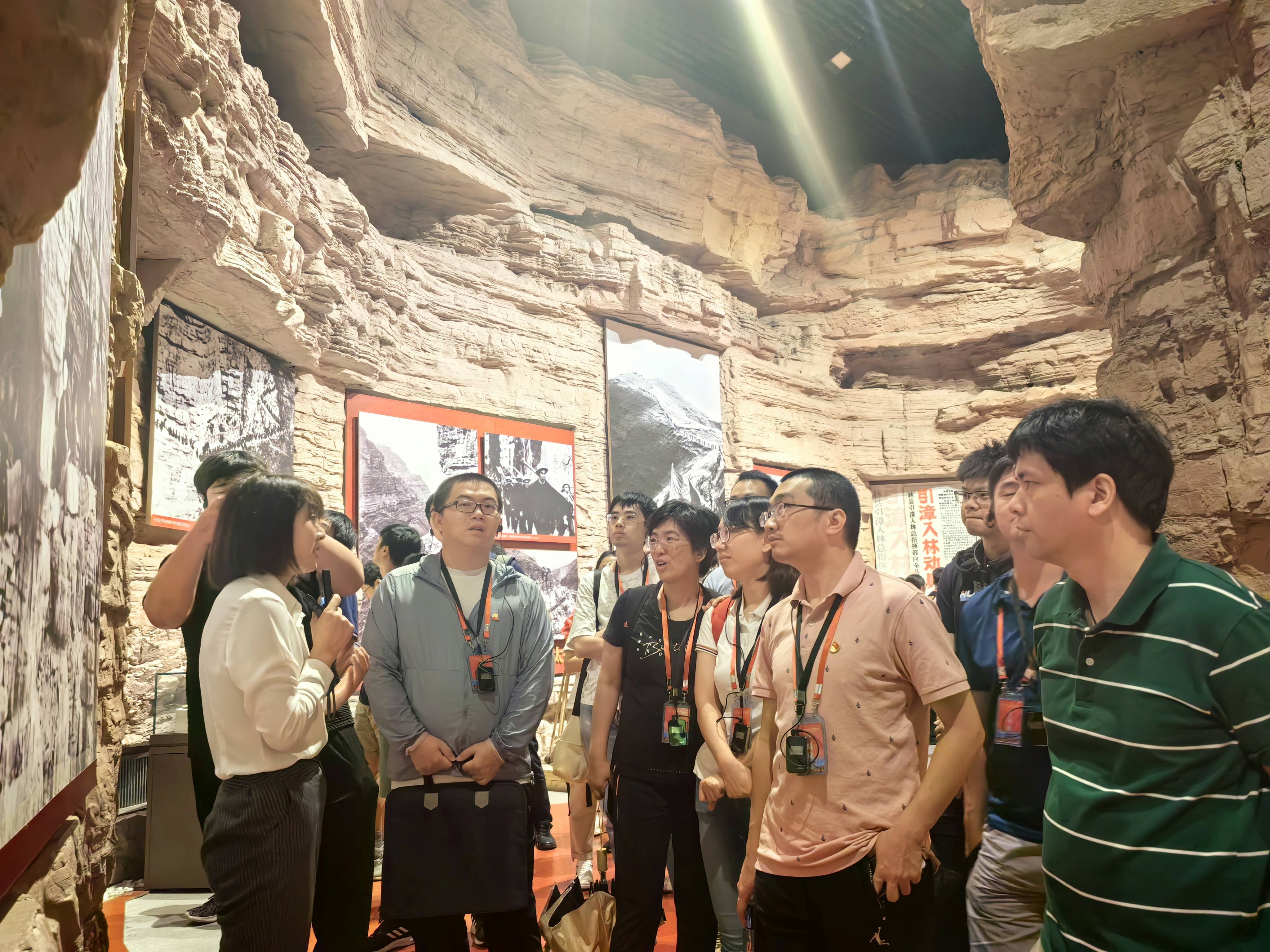 图7红旗渠纪念馆(1).jpg